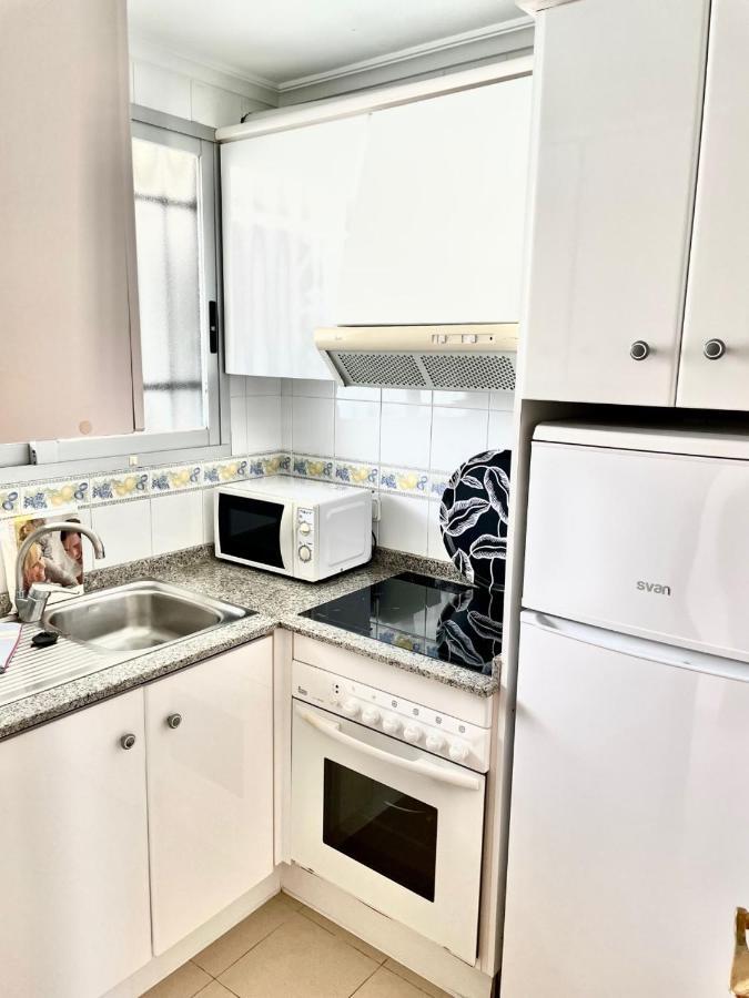 Apartamentos Ulia Бенидорм Екстериор снимка
