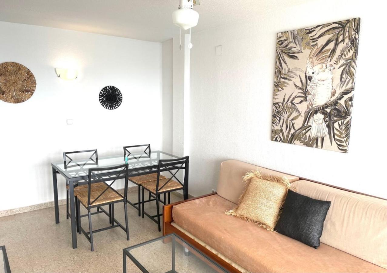 Apartamentos Ulia Бенидорм Екстериор снимка
